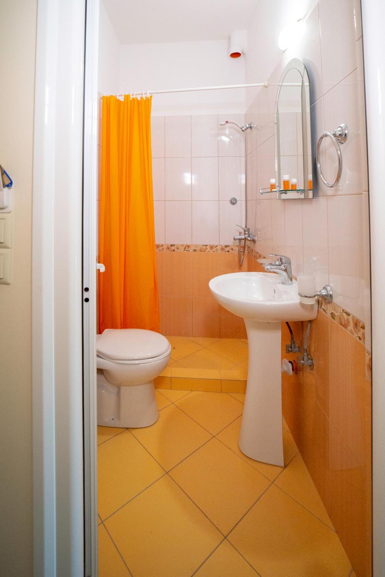 Bodini'S Rooms Himare Exterior foto