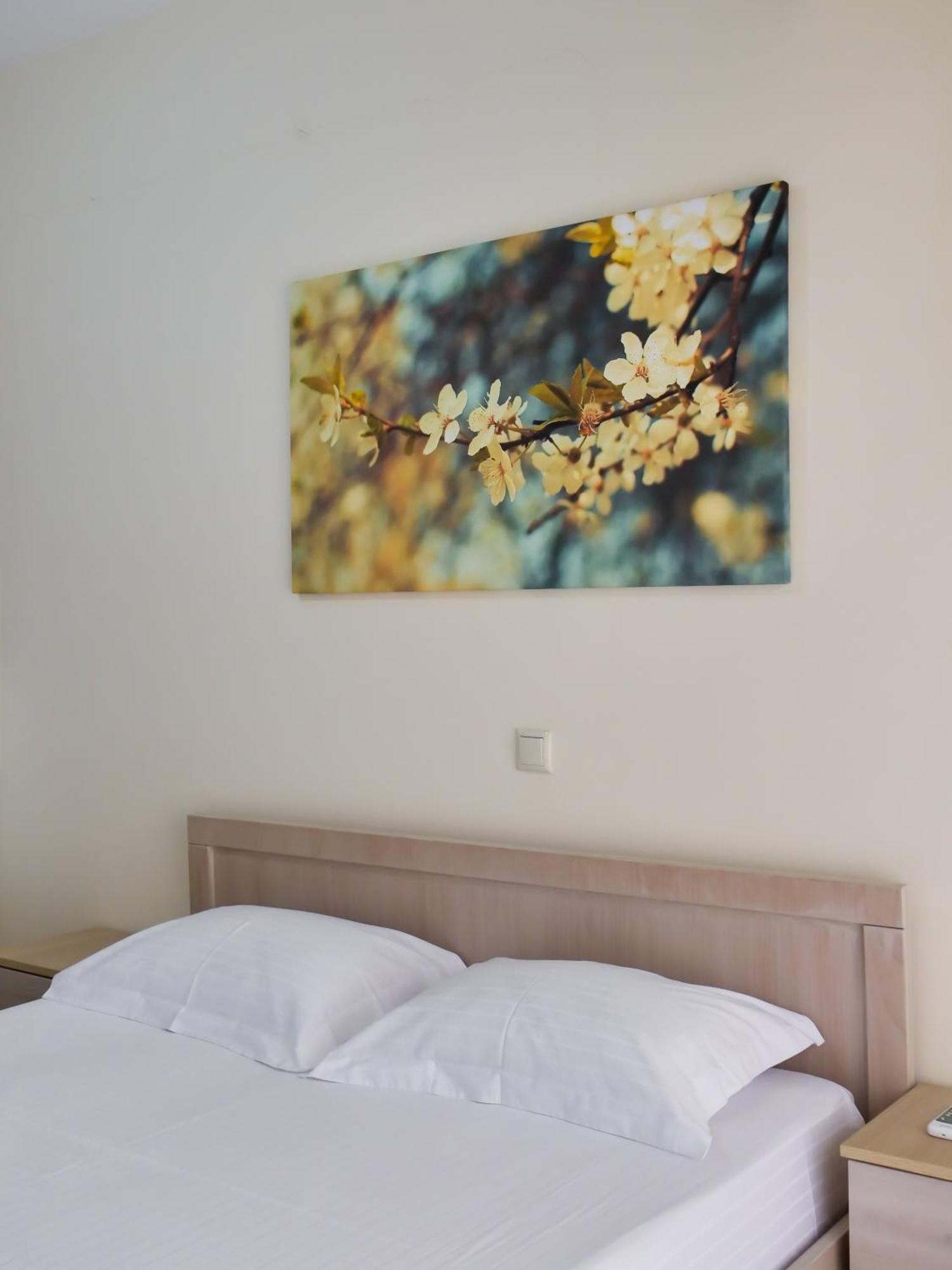 Bodini'S Rooms Himare Exterior foto