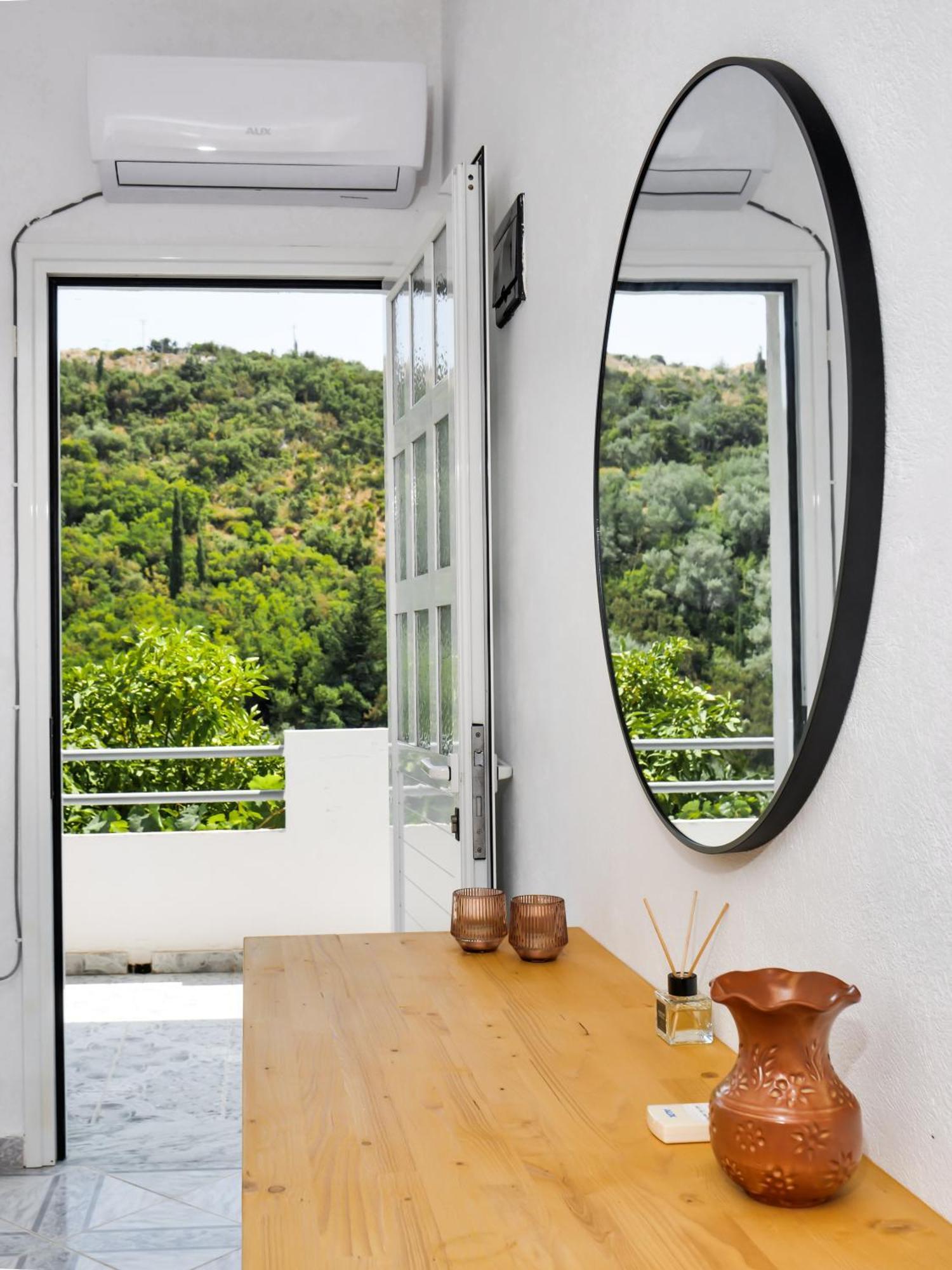 Bodini'S Rooms Himare Exterior foto