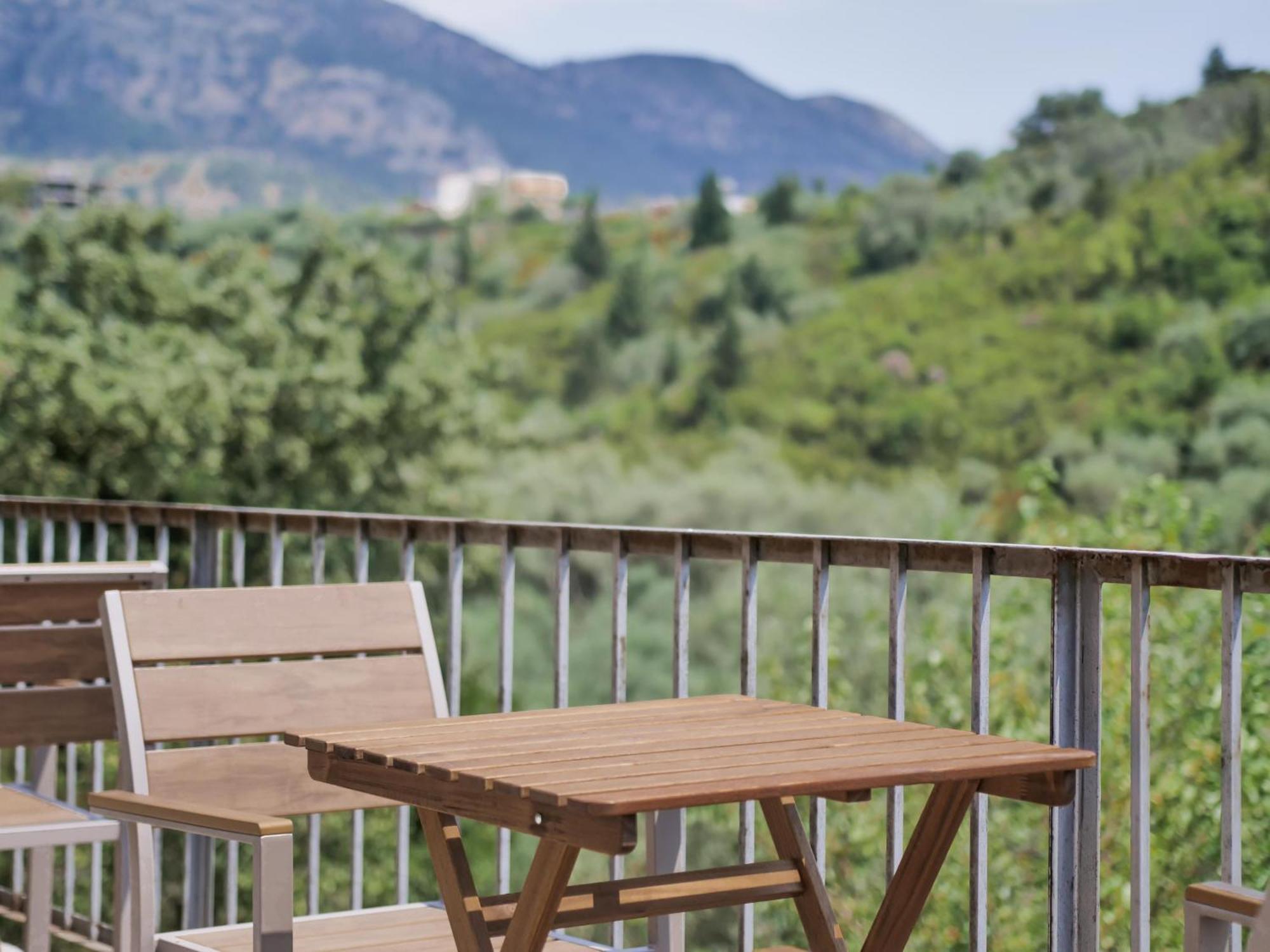 Bodini'S Rooms Himare Exterior foto